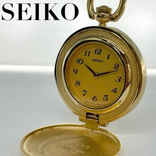 セイコー(SEIKO)のSEIKO セイコー　w3 懐中時計 蓋つき クオーツ ゴールド　ボルドー(腕時計(アナログ))