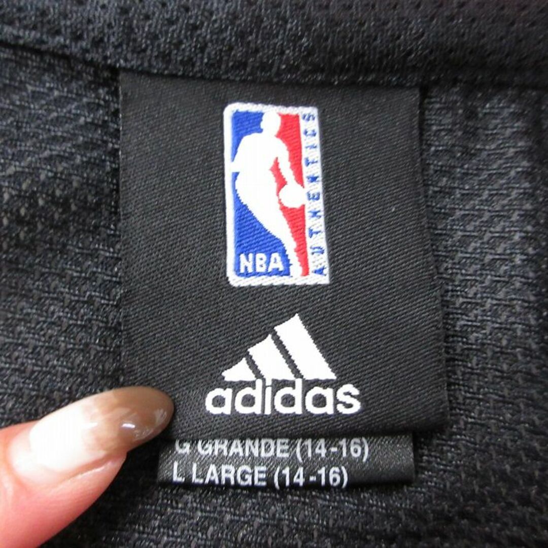 adidas(アディダス)の古着 アディダス adidas タンクトップ キッズ ボーイズ 子供服 NBA ポートランドトレイルブレイザーズ ルディフェルナンデス 5 メッシュ地 クルーネック 黒 ブラック バスケットボール ユニフォーム ゲームシャツ 23jun08 キッズ/ベビー/マタニティのベビー服(~85cm)(タンクトップ/キャミソール)の商品写真