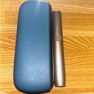 アイコス(IQOS)の※ワケあり値下げ！※【製品未登録】☆セット充電器付き☆ iQOSイルマ (タバコグッズ)