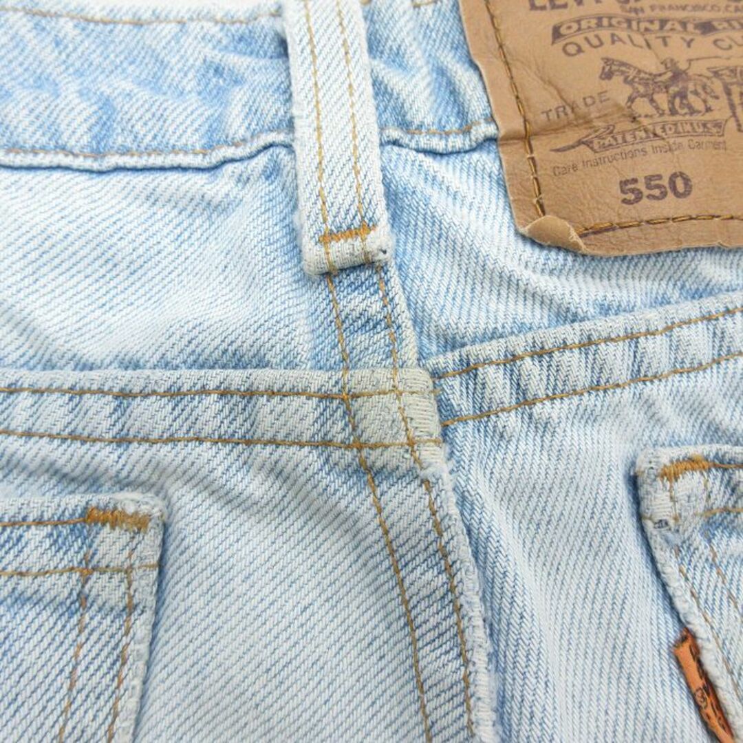 Levi's(リーバイス)のW31★古着 リーバイス Levis 550 ショート パンツ ショーツ メンズ 90年代 90s USA製 薄紺 ネイビー デニム 23jun12 中古 ボトムス 短パン ショーパン ハーフ メンズのパンツ(ワークパンツ/カーゴパンツ)の商品写真