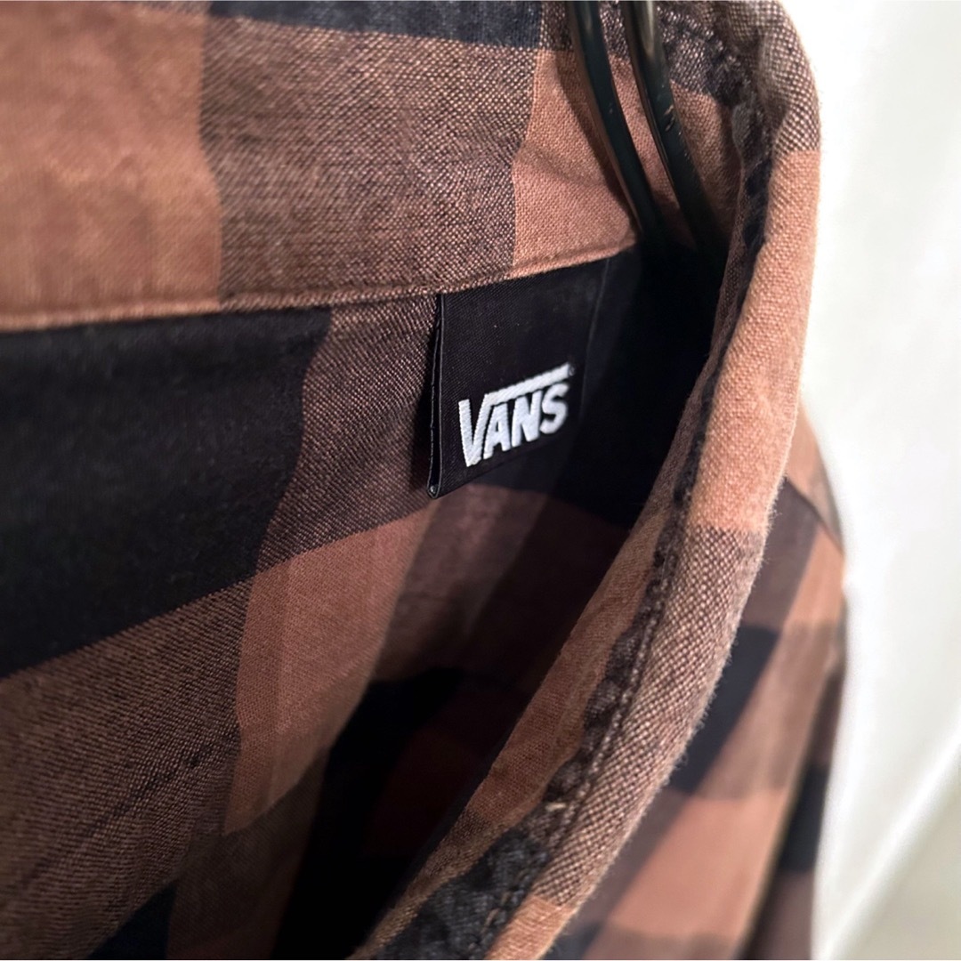 VANS(ヴァンズ)のVANS バンズ ブロックチェックシャツ 半袖 ロゴ刺繍 ワッペン XL メンズのトップス(シャツ)の商品写真