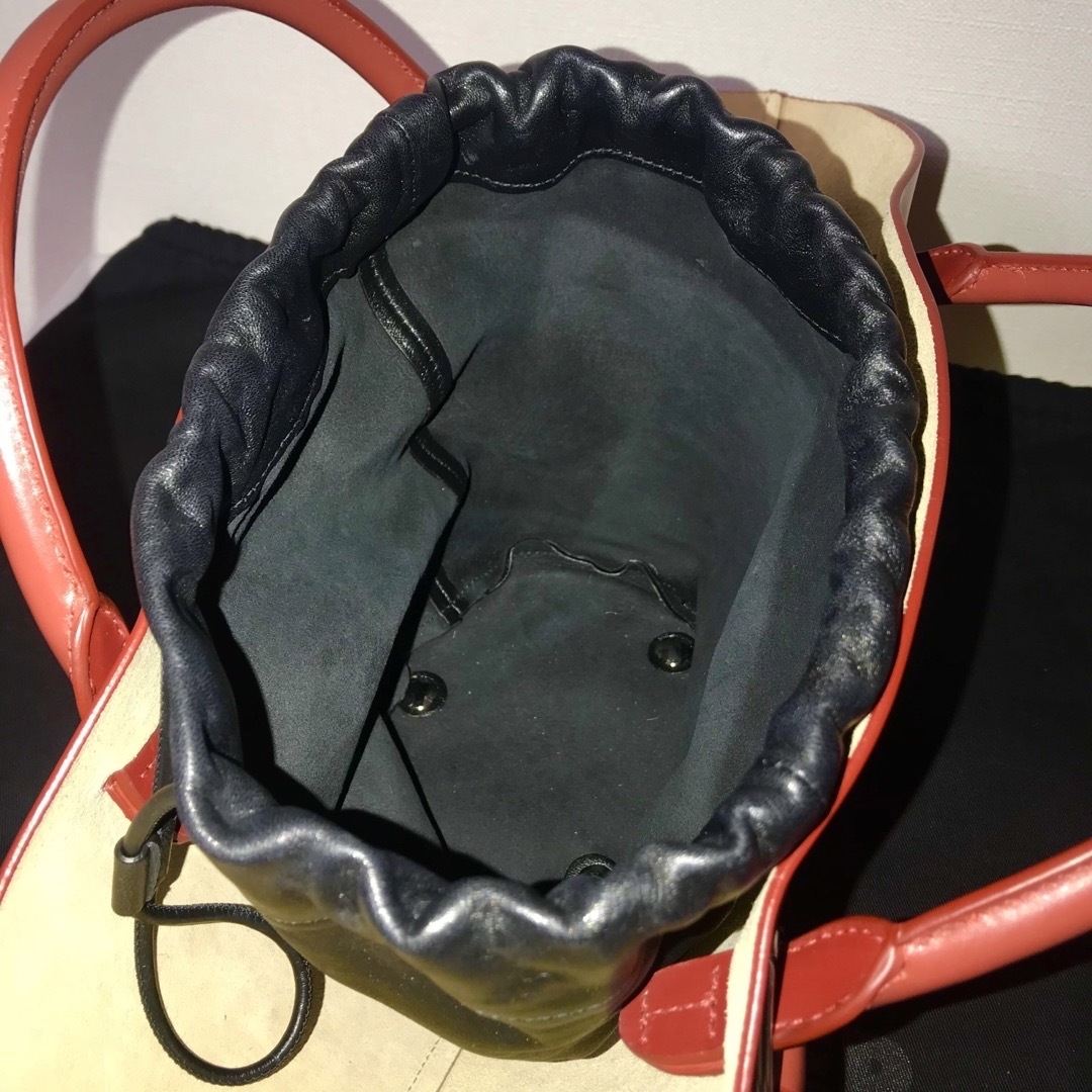 Jil Sander(ジルサンダー)の確実正規品 ジルサンダー ソンブレロ  ハンドバッグ イタリア製 レザー 巾着 レディースのバッグ(ハンドバッグ)の商品写真