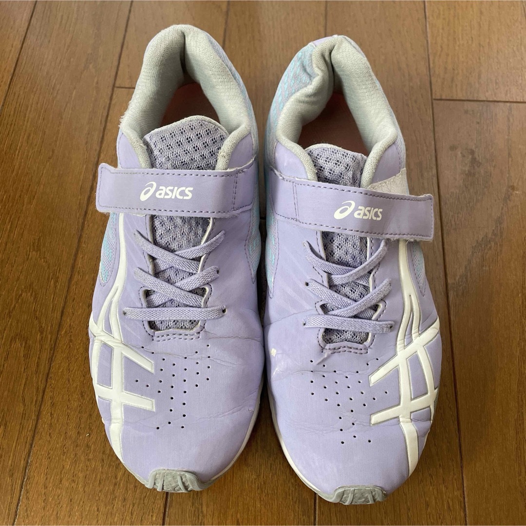 asics(アシックス)の女児アシックススニーカー　23cm キッズ/ベビー/マタニティのベビー靴/シューズ(~14cm)(スニーカー)の商品写真