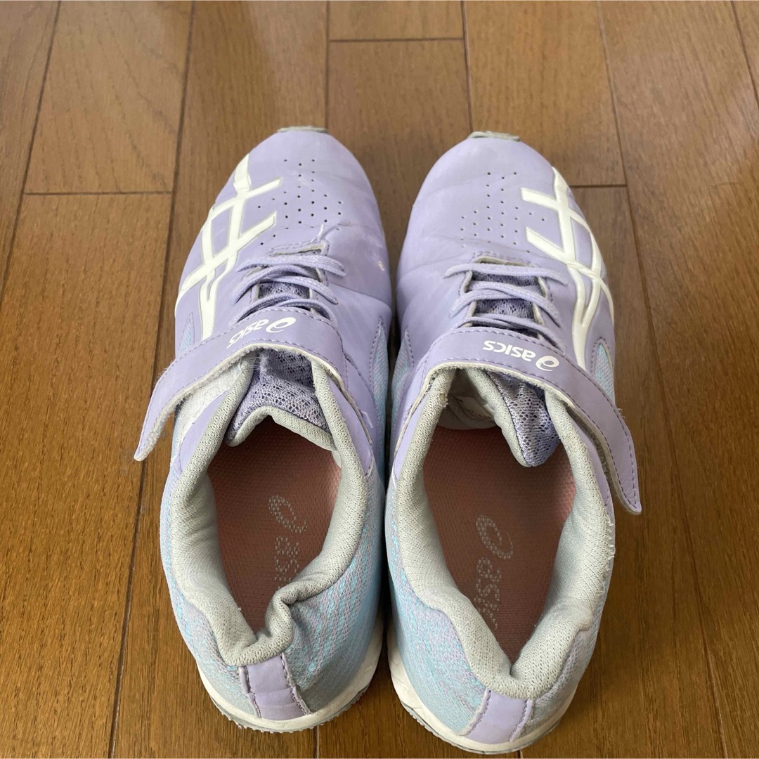 asics(アシックス)の女児アシックススニーカー　23cm キッズ/ベビー/マタニティのベビー靴/シューズ(~14cm)(スニーカー)の商品写真