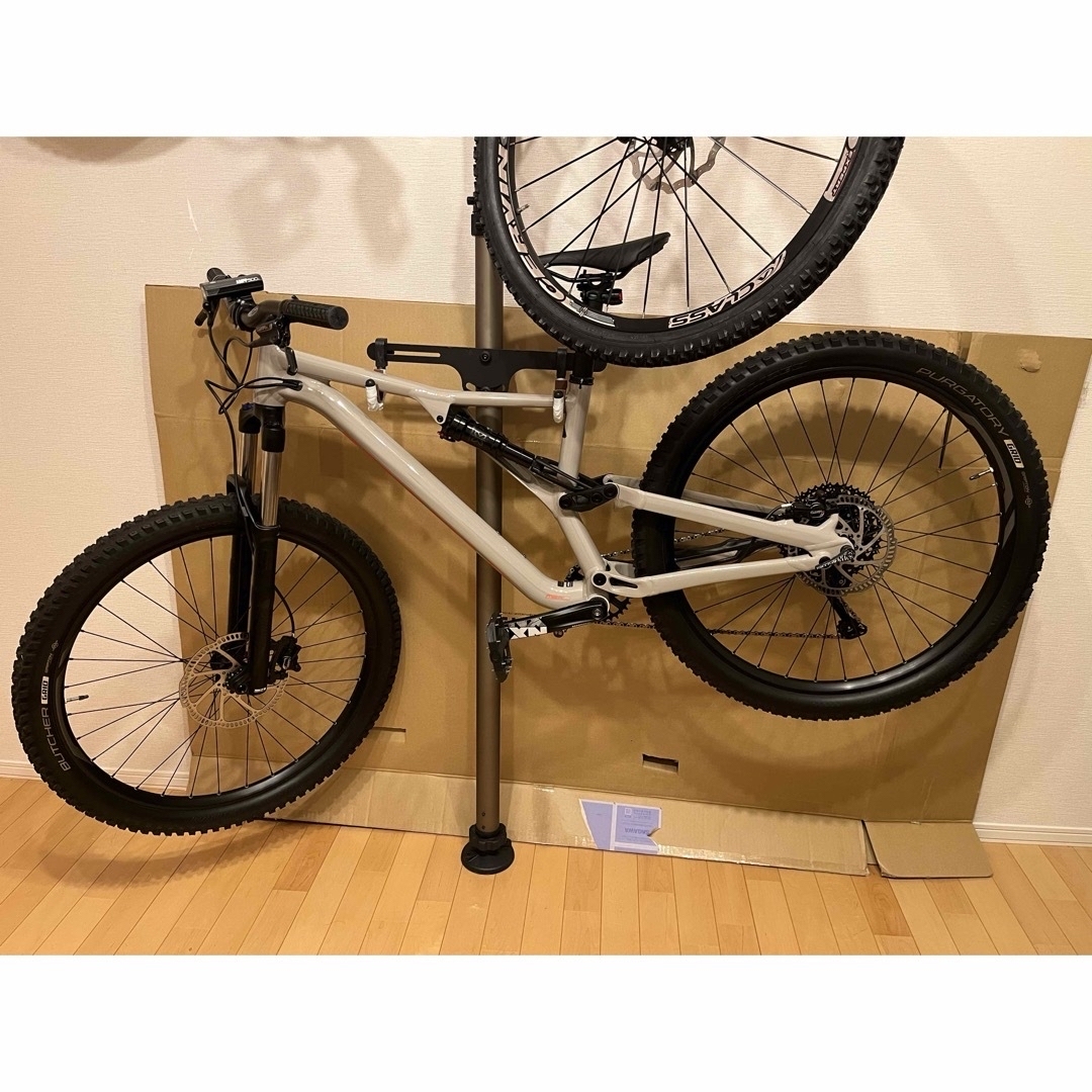Specialized(スペシャライズド)の超美品❗️SPECIALIZED スペシャライズド　STUMPJUMPER  スポーツ/アウトドアの自転車(自転車本体)の商品写真