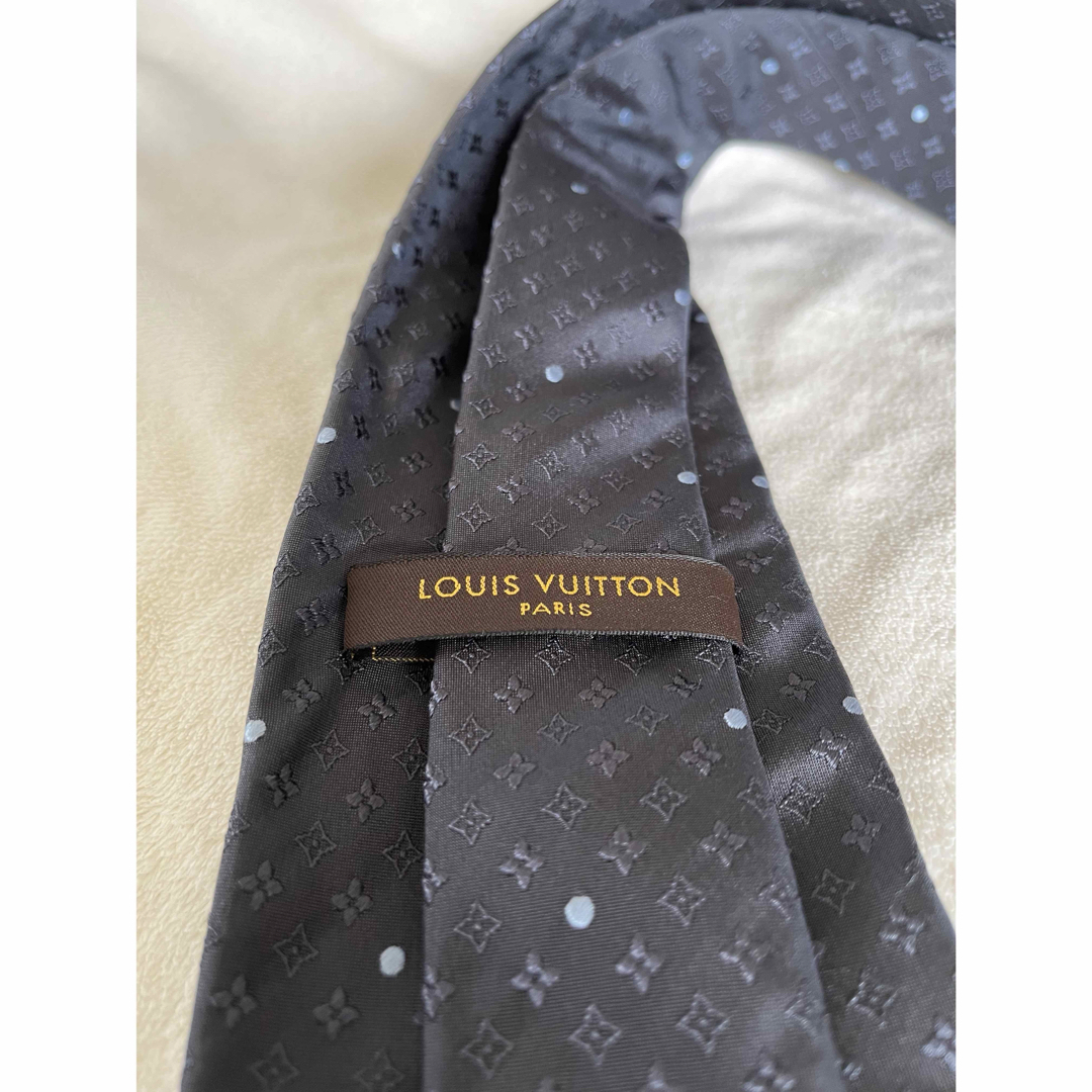 LOUIS VUITTON(ルイヴィトン)のLOUIS VUITTON　ルイヴィトン　ネクタイ　モノグラム　イタリア製シルク メンズのファッション小物(ネクタイ)の商品写真