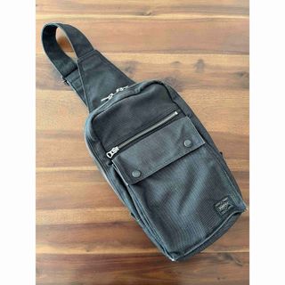 ポーター(PORTER)のPORTER SMOKY SLING SHOULDER BAG(ボディーバッグ)