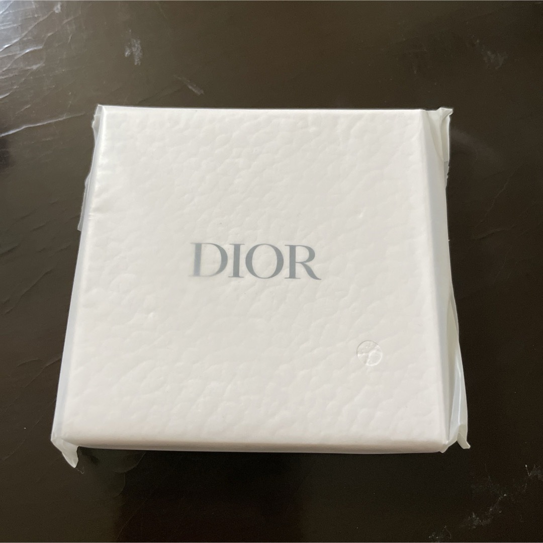 Christian Dior(クリスチャンディオール)の【ディオール】dior スマホリング　非売品 スマホ/家電/カメラのスマホアクセサリー(その他)の商品写真