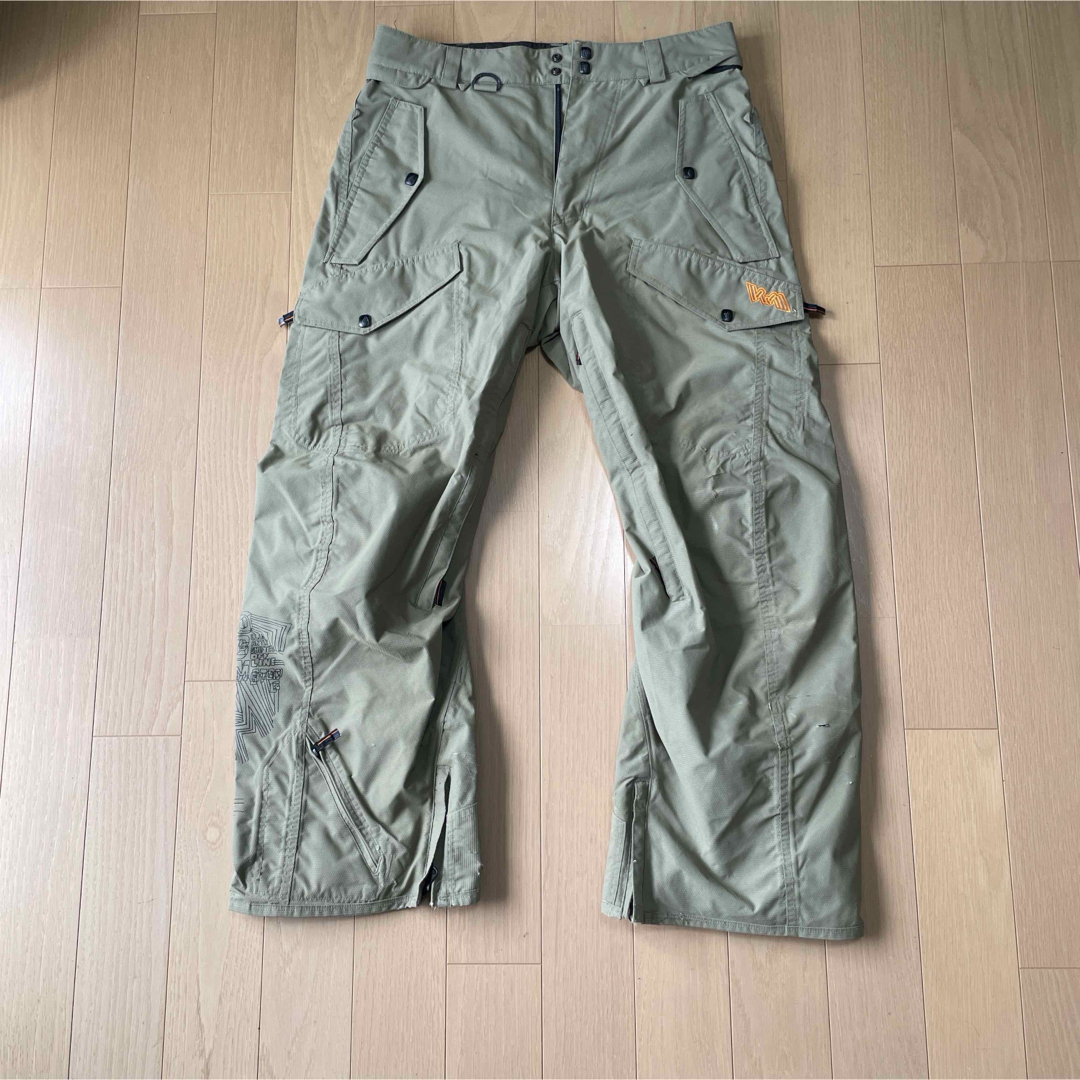 volcom(ボルコム)のボルコムVOLCOM スキー/スノボウェア　サイズM 中古 スポーツ/アウトドアのスノーボード(ウエア/装備)の商品写真