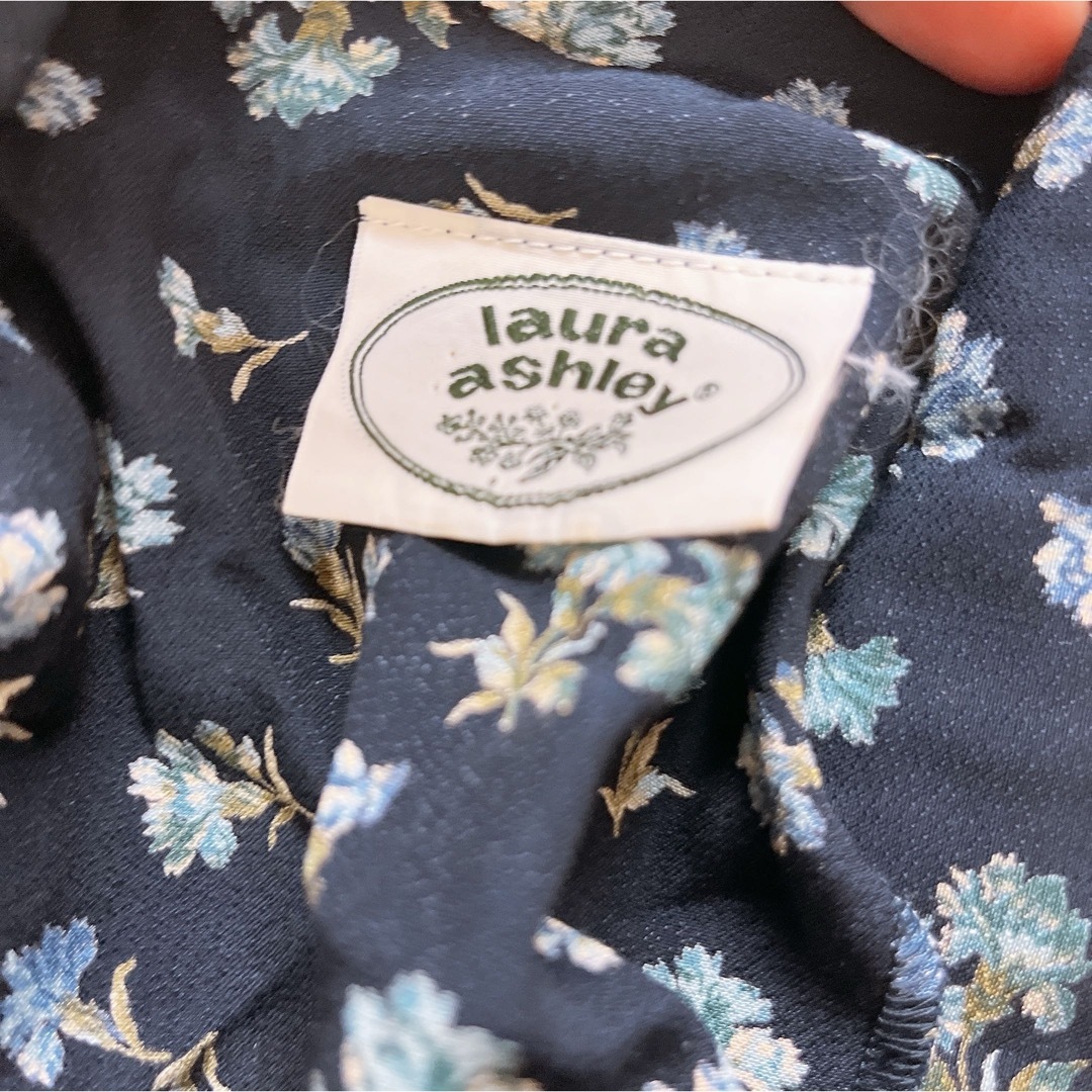 LAURA ASHLEY(ローラアシュレイ)の花柄ワンピース レディースのワンピース(ロングワンピース/マキシワンピース)の商品写真