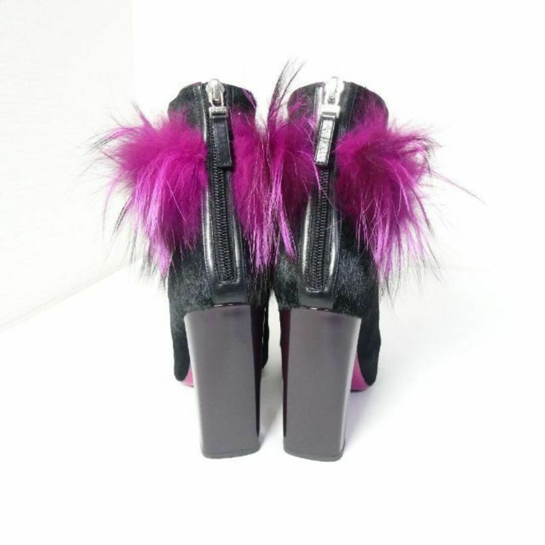 FENDI(フェンディ)の美品 FENDI ハラコ フェザー ラウンドトゥ チャンキーヒール ブーツ レディースの靴/シューズ(ブーツ)の商品写真