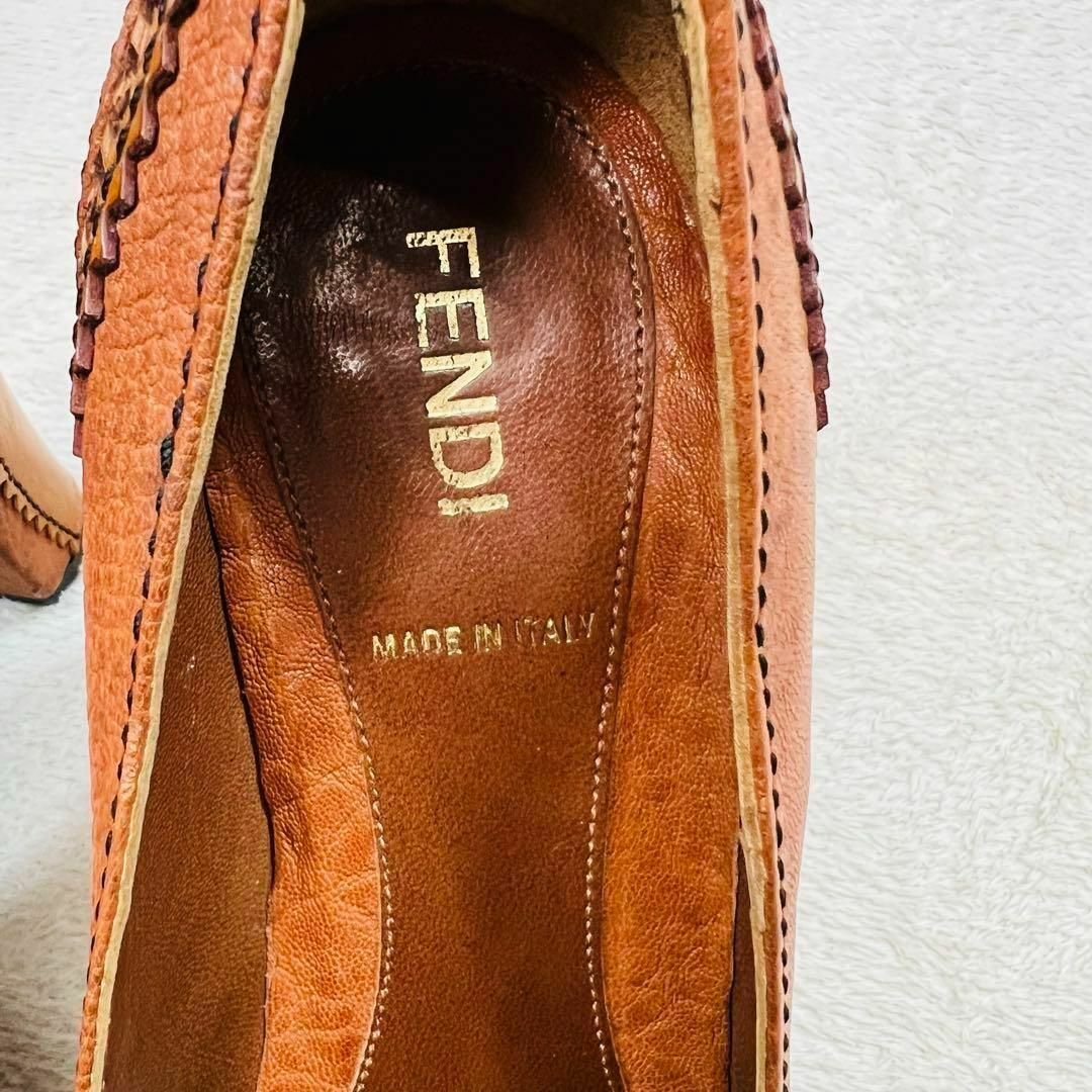 FENDI(フェンディ)のFENDI フェンディ ズッカ柄 レザー パンプス ハイヒール レディースの靴/シューズ(ハイヒール/パンプス)の商品写真