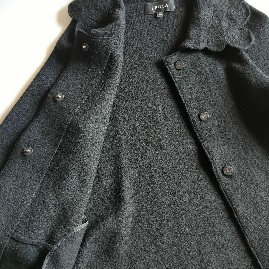 EPOCA(エポカ)のエポカ ステンカラーコート ウール 花モチーフ デザインボタン 黒 40 L レディースのジャケット/アウター(ロングコート)の商品写真