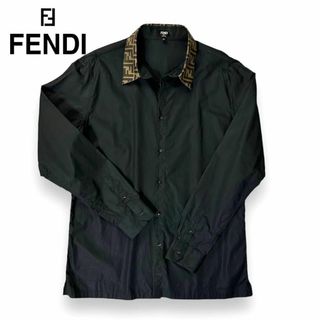 フェンディ(FENDI)の【美品】FENDI ドレスシャツ 襟 ズッカ柄 44 ブラック イタリア製(シャツ)