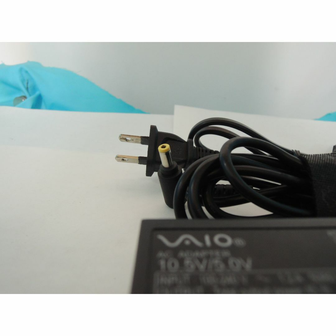 SONY(ソニー)のSONY VAIO 45W AC ADAPTER VJ8AC10V9 #1 スマホ/家電/カメラのPC/タブレット(PC周辺機器)の商品写真