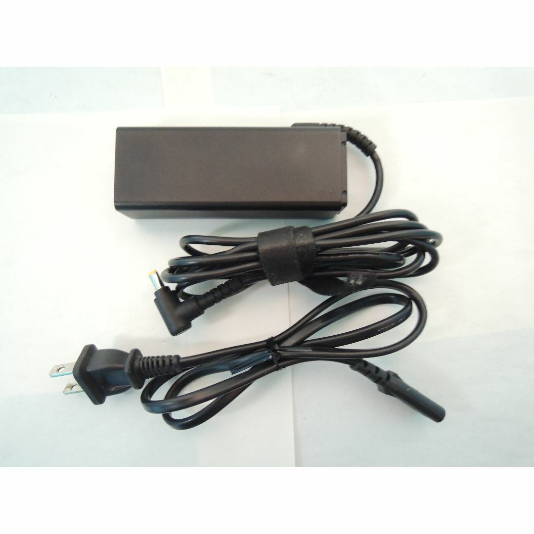 SONY(ソニー)のSONY VAIO 45W AC ADAPTER VJ8AC10V9 #1 スマホ/家電/カメラのPC/タブレット(PC周辺機器)の商品写真