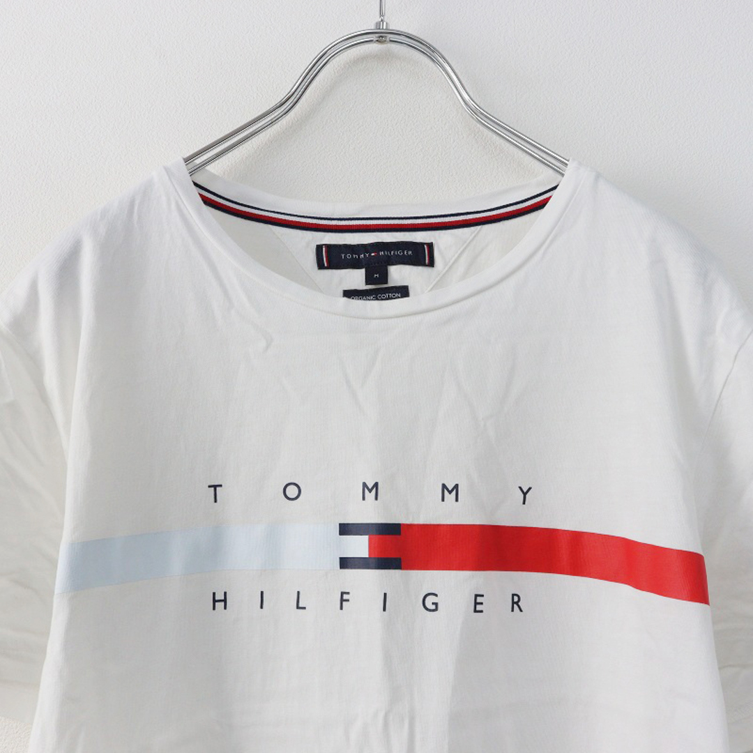 TOMMY HILFIGER(トミーヒルフィガー)のトミーヒルフィガー TOMMY HILFIGER ロゴプリント 半袖Tシャツ M/ホワイト トップス【2400013771627】 レディースのトップス(Tシャツ(半袖/袖なし))の商品写真