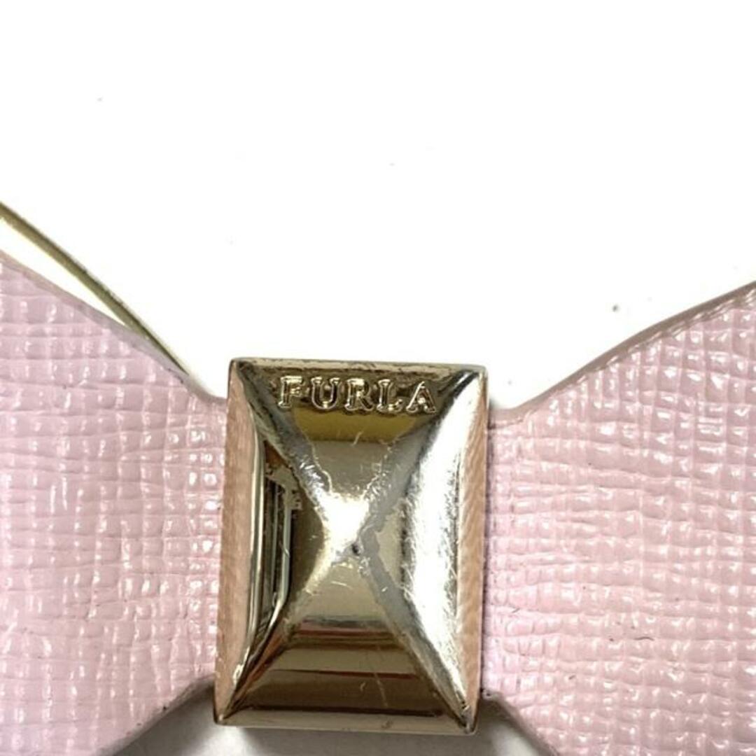 Furla(フルラ)のFURLA(フルラ) キーホルダー(チャーム) - ライトピンク×ゴールド リボン レザー×金属素材 レディースのファッション小物(キーホルダー)の商品写真