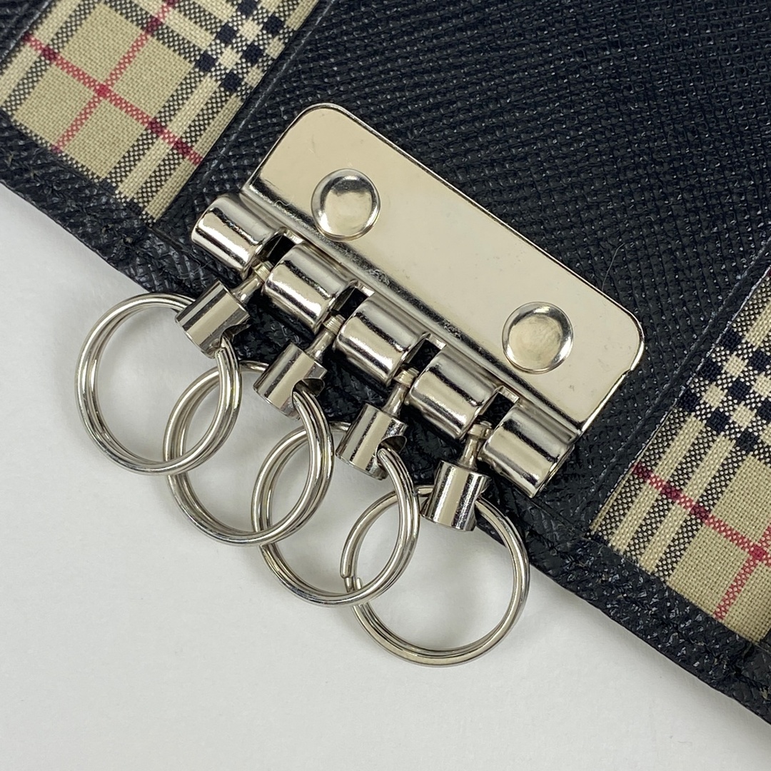 BURBERRY(バーバリー)のバーバリー ロゴ 4連 キーケース レディース 【中古】 レディースのファッション小物(キーホルダー)の商品写真