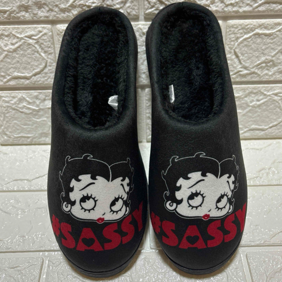 Betty Boop(ベティブープ)のベティちゃん　スリッポンL   部屋履き　スリッパ　室内履き　ルームシューズ エンタメ/ホビーのおもちゃ/ぬいぐるみ(キャラクターグッズ)の商品写真