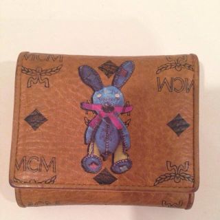 MCM(財布)のフリマアイテム一覧 MCM(財布)のフリマアイテム一覧