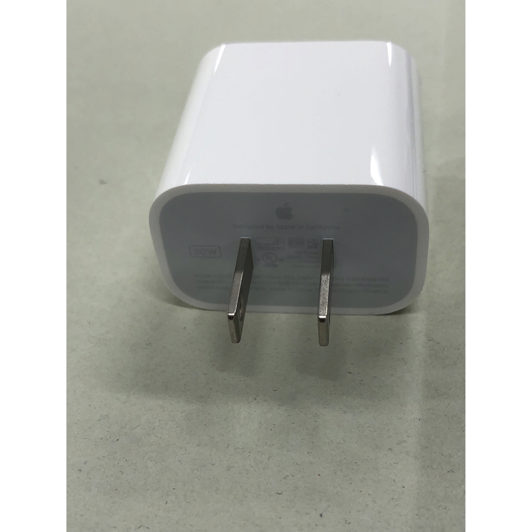 Apple(アップル)のApple 純正　20W USB-C AC Lightningケーブルセット スマホ/家電/カメラのスマホアクセサリー(その他)の商品写真