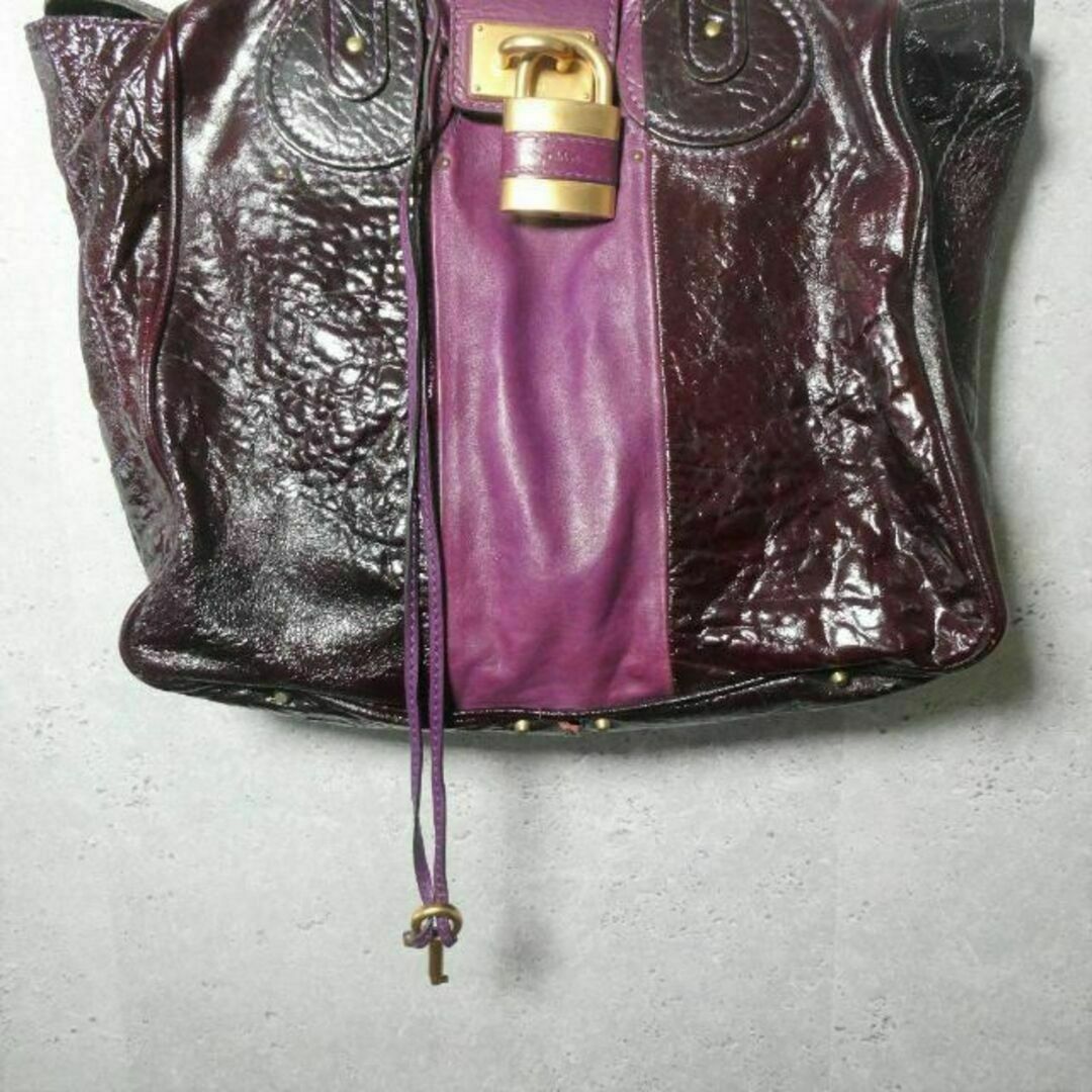 Chloe(クロエ)の良品 クロエ ラージサイズ パテントレザー 錠付き トートバッグ ボストンバッグ レディースのバッグ(トートバッグ)の商品写真