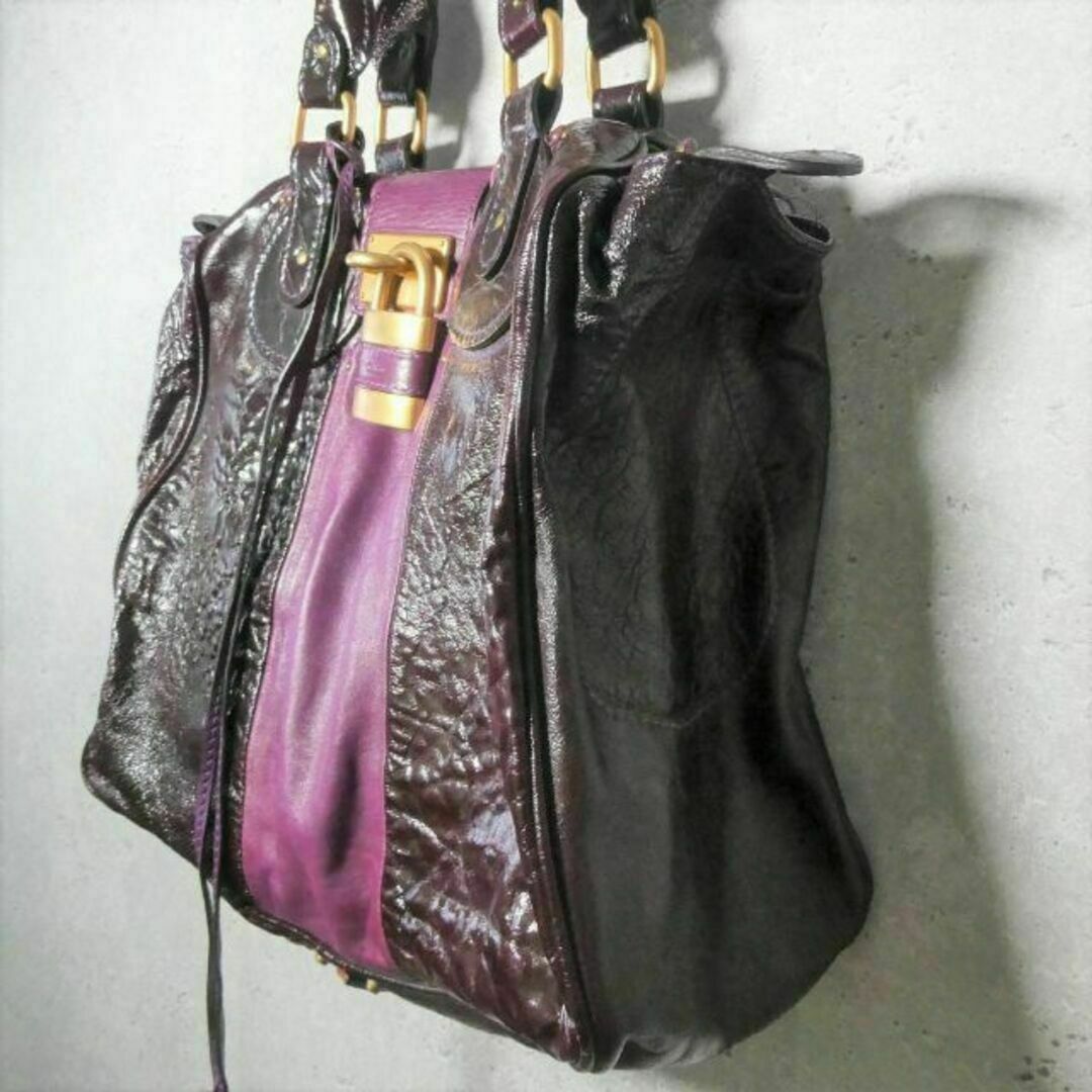 Chloe(クロエ)の良品 クロエ ラージサイズ パテントレザー 錠付き トートバッグ ボストンバッグ レディースのバッグ(トートバッグ)の商品写真