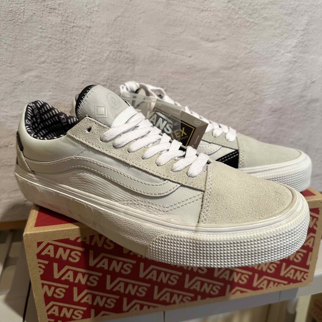 OLD SKOOL（VANS）(オールドスクール)の29.5cm 【他サイズ有】バンズ　オールドスクール　GORE-TEX 希少 メンズの靴/シューズ(スニーカー)の商品写真