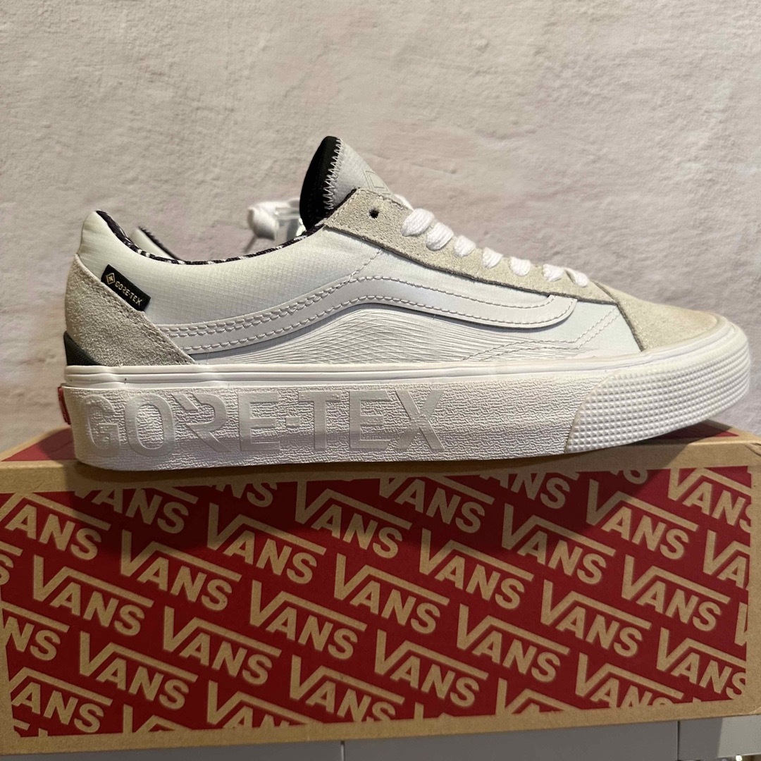 OLD SKOOL（VANS）(オールドスクール)の29.5cm 【他サイズ有】バンズ　オールドスクール　GORE-TEX 希少 メンズの靴/シューズ(スニーカー)の商品写真