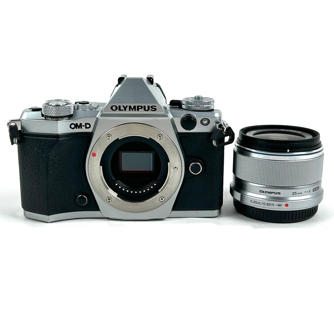 オリンパス E-M5 Mark II + M.ZUIKO DIGITAL 25mm F1.8 中古 オリンパス E-M5 Mark II + M.ZUIKO DIGITAL 25mm F1.8 中古