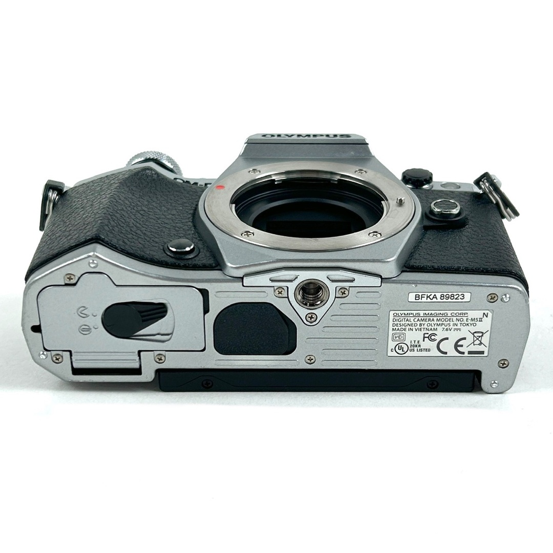 オリンパス E-M5 Mark II + M.ZUIKO DIGITAL 25mm F1.8 中古 オリンパス E-M5 Mark II + M.ZUIKO DIGITAL 25mm F1.8 中古