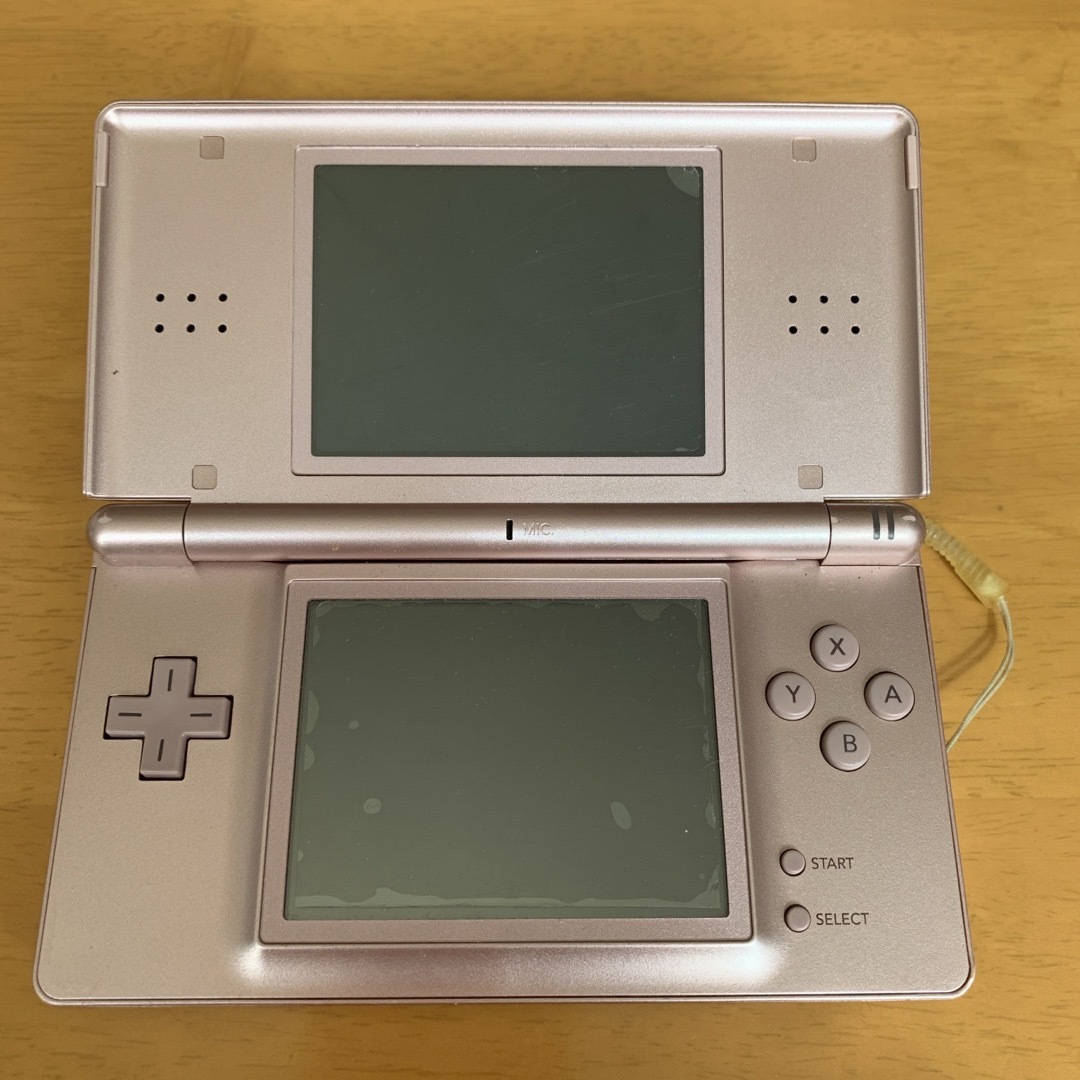 ニンテンドーDS(ニンテンドーDS)のニンテンドーDS lite ピンク　　麻耶様専用 エンタメ/ホビーのゲームソフト/ゲーム機本体(携帯用ゲーム機本体)の商品写真