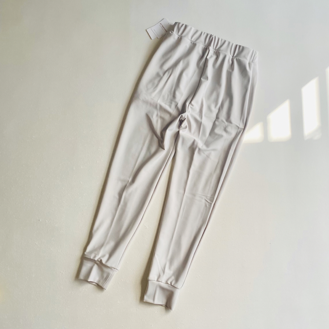 UNITED ARROWS green label relaxing(ユナイテッドアローズグリーンレーベルリラクシング)の新品 green label relaxing Tanacana ジョグパンツ レディースのパンツ(カジュアルパンツ)の商品写真