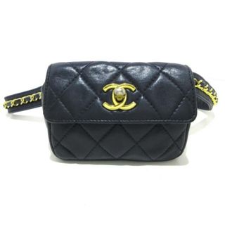 CHANEL - CHANEL(シャネル) ウエストポーチ レディース マトラッセ ネイビー ゴールド金具/チェーンベルト ラムスキン