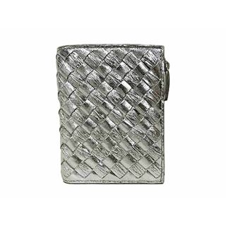 ボッテガヴェネタ(Bottega Veneta)の【中古】BOTTEGA VENETA ボッテガヴェネタ　小物 財布 イントレチャート プリーツ ラミネート レザー ウォレット シルバー 2022-2023(財布)