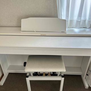 ローランド(Roland)のローランド電子ピアノRP501Rwhs(電子ピアノ)