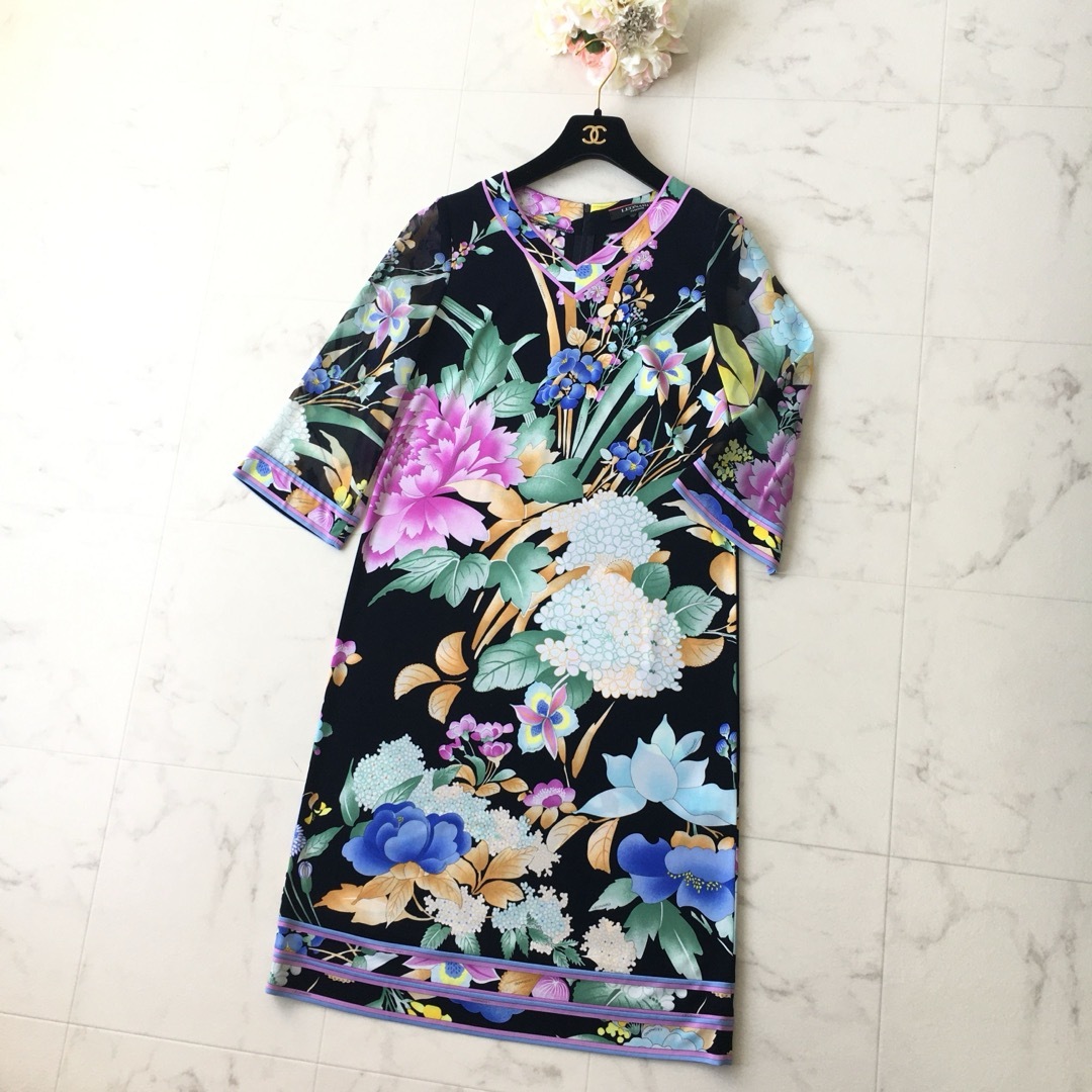 おトク】 美品 LEONARD レオナール 花柄 ストレッチ カンカン ...