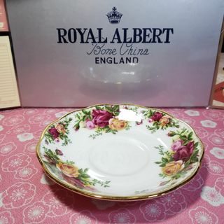 ロイヤルアルバート(ROYAL ALBERT)のロイヤルアルバート　オールドカントリーローズ　エイボンシェイプ　ソーサー１枚(食器)