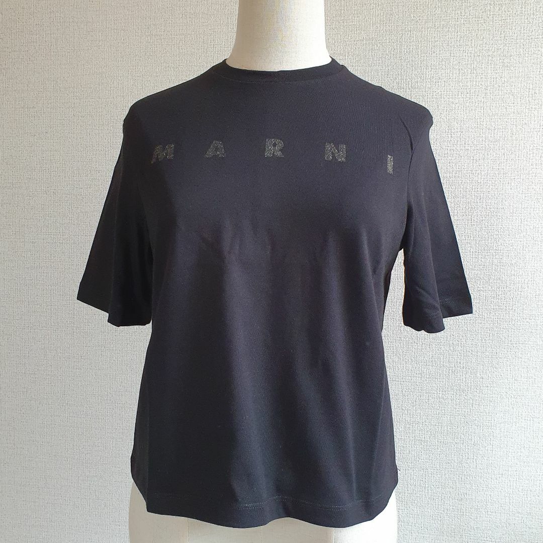 Marni(マルニ)の【新品・未使用】MARNI KIDS グリッターロゴ コットンTシャツ黒14Y　 キッズ/ベビー/マタニティのキッズ服女の子用(90cm~)(Tシャツ/カットソー)の商品写真