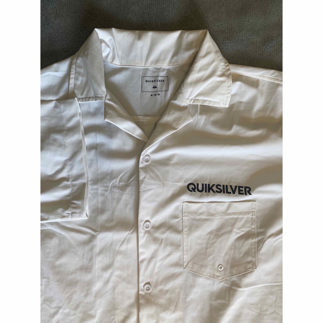 QUIKSILVER(クイックシルバー)のクイックシルバー 半袖シャツ ホワイト メンズのトップス(シャツ)の商品写真