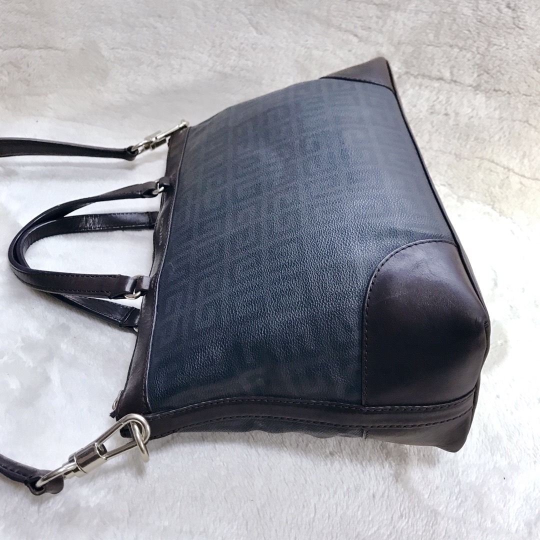 ジバンシー モノグラム レザー＆キャンバス トートバッグ ブラックGG 美品 ジバンシー モノグラム レザー＆キャンバス トートバッグ