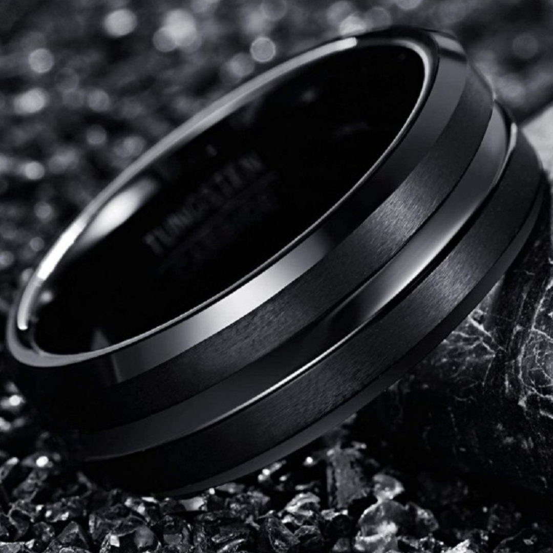 X740 メンズリング 指輪 ブラック タングステン シンプル プレゼント 人気 メンズのアクセサリー(リング(指輪))の商品写真