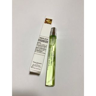 マルタンマルジェラ(Maison Martin Margiela)のメゾンマルジェラ レプリカ アンダーザレモンツリー オードトワレ10ml(ユニセックス)