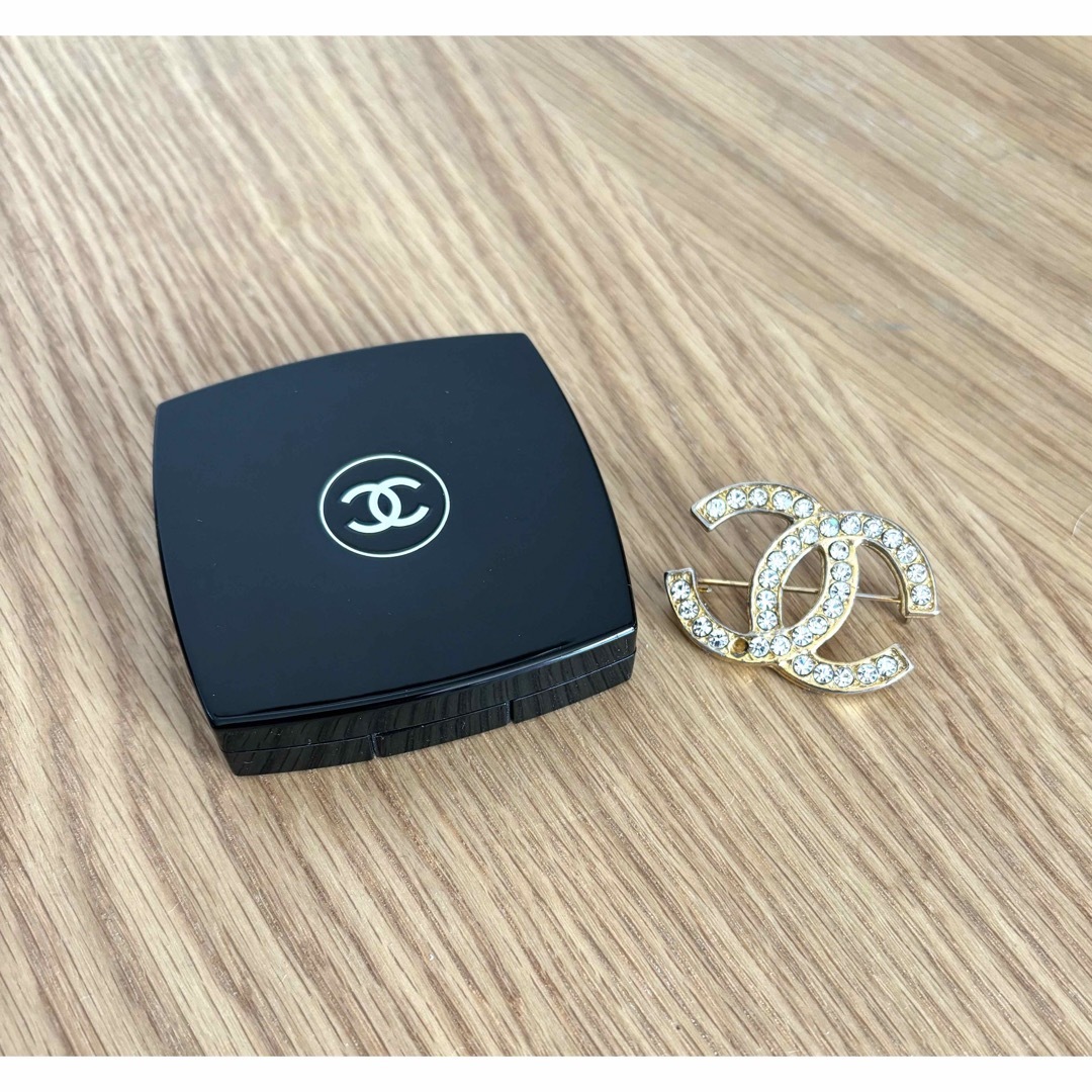 CHANEL(シャネル)のCHANEL ケース レディースのファッション小物(ミラー)の商品写真