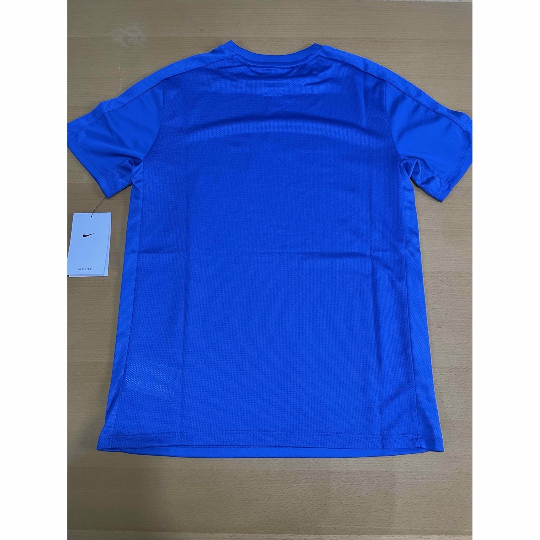 NIKE(ナイキ)の【新品】NIKE ナイキ　Tシャツ　140㎝　ブルー　 ジュニア　キッズ　半袖 キッズ/ベビー/マタニティのキッズ服男の子用(90cm~)(Tシャツ/カットソー)の商品写真