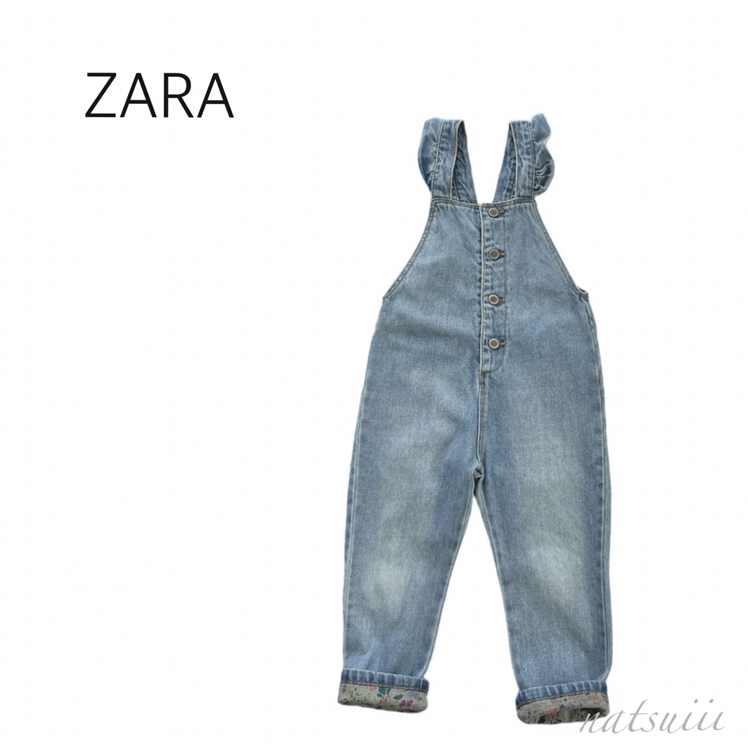 ZARA KIDS(ザラキッズ)のZARA ザラ . 裏地花柄 フリル デニム オーバーオール オールインワン キッズ/ベビー/マタニティのキッズ服女の子用(90cm~)(その他)の商品写真