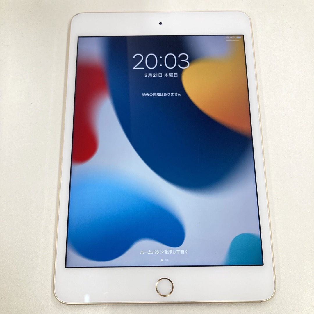 iPad(アイパッド)のiPad mini 4 / 128GB / Wi-Fi ゴールド スマホ/家電/カメラのPC/タブレット(タブレット)の商品写真