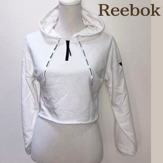 Reebok クロップドパーカー