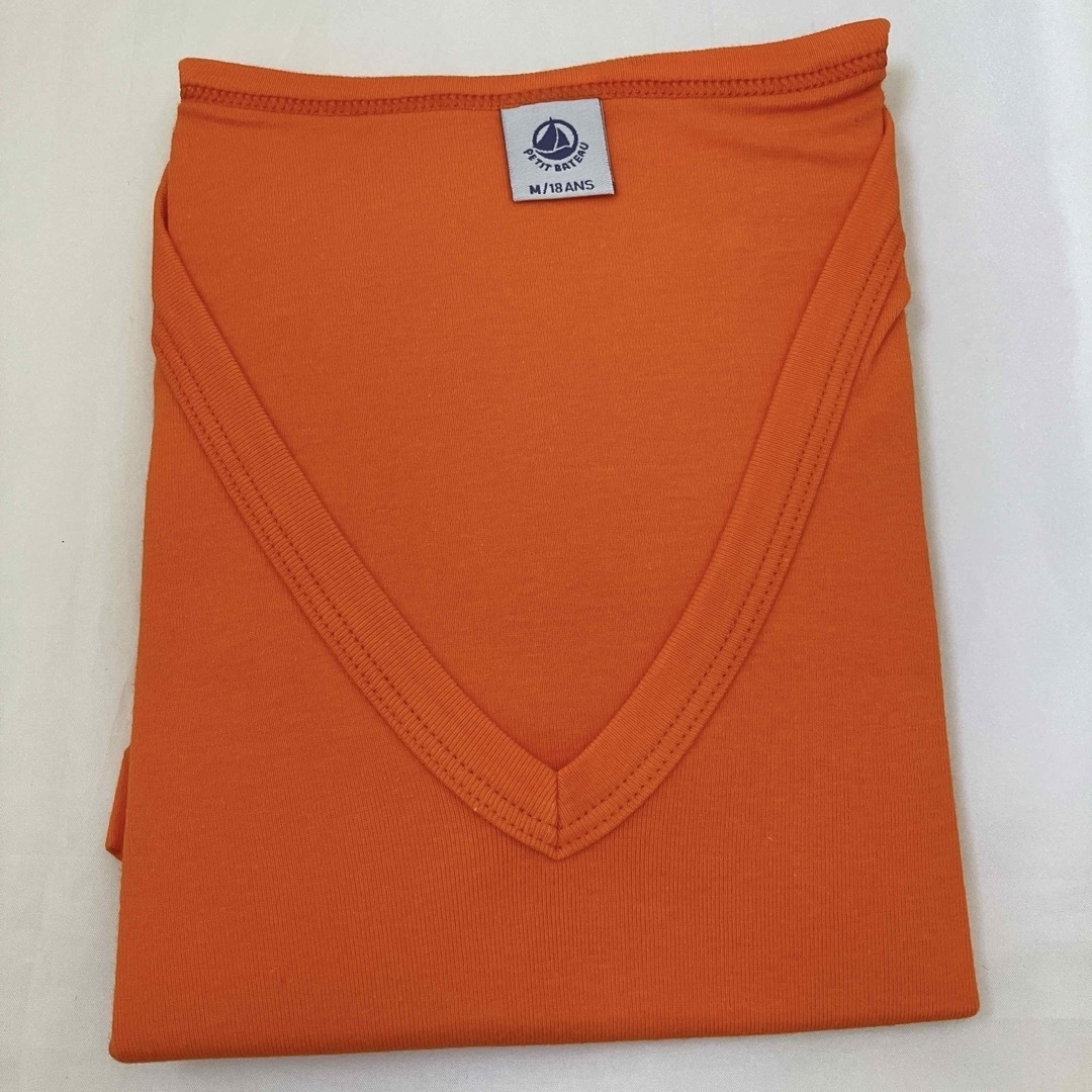 PETIT BATEAU(プチバトー)の未使用　PETIT BATEAU Tシャツ　M 18ans Vネック　オレンジ レディースのトップス(Tシャツ(半袖/袖なし))の商品写真